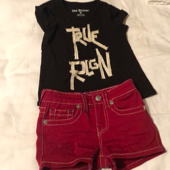 Outfit - Picture 1 of 2